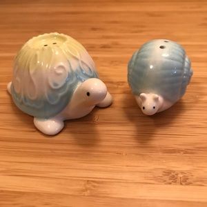 Snail and Turtle Stackable Salt and Pepper Shakers
